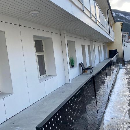 Small Modern Appartment Sogndal Exterior foto